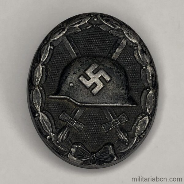 Alemania III Reich. Placa de Herido en Negro. Hierro. Modelo 1939. Verwundetenabzeichen 1939 in schwarz. Usada