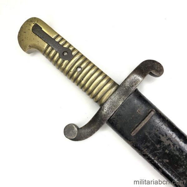 Francia. Bayoneta francesa Modelo 1842 tipo Yatagán fabricada por Paul D. Lüneschloss de Solingen, Alemania. La hoja está marcada P. D. L.