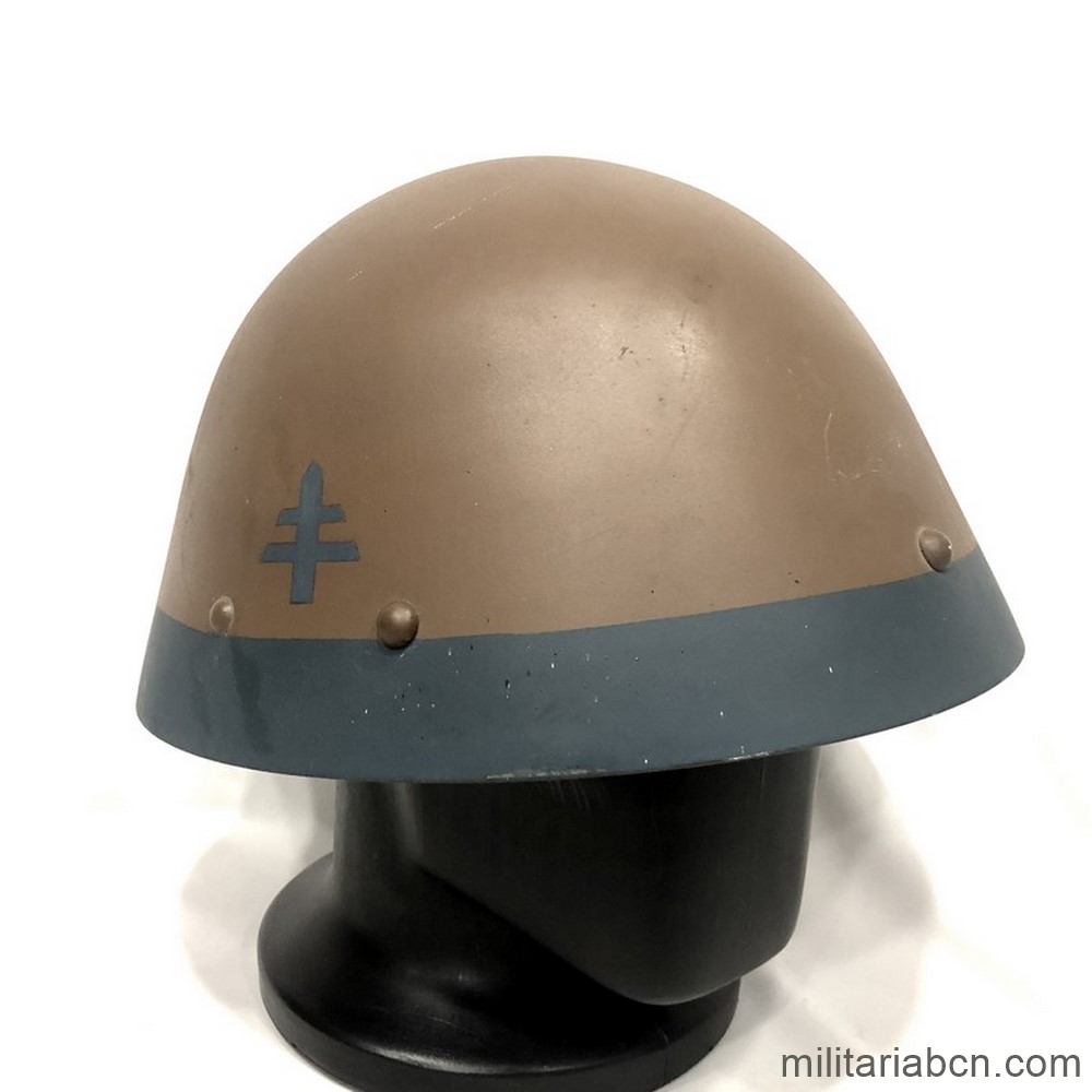 Czechoslovakia. Czech helmet VZ 32/34. Repainted | Militaria Barcelona