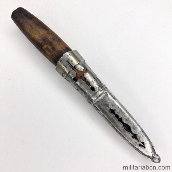 Suecia. Cuchillo de barril sueco fabricado por Hellberg, Eskilstuna. Este cuchillo muy similar al puukko finlandés. Segunda Guerra Mundial