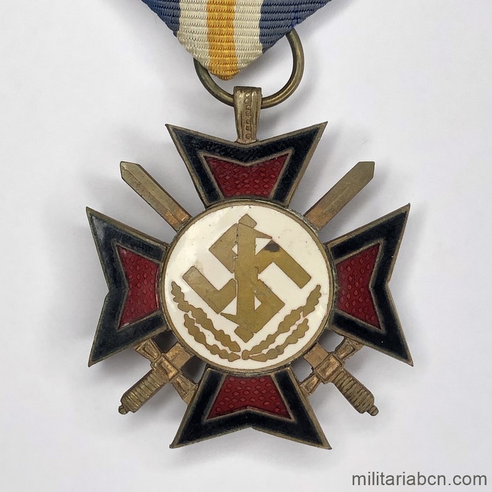 Francia. Pasador con cinco medallas militares contemporáneas